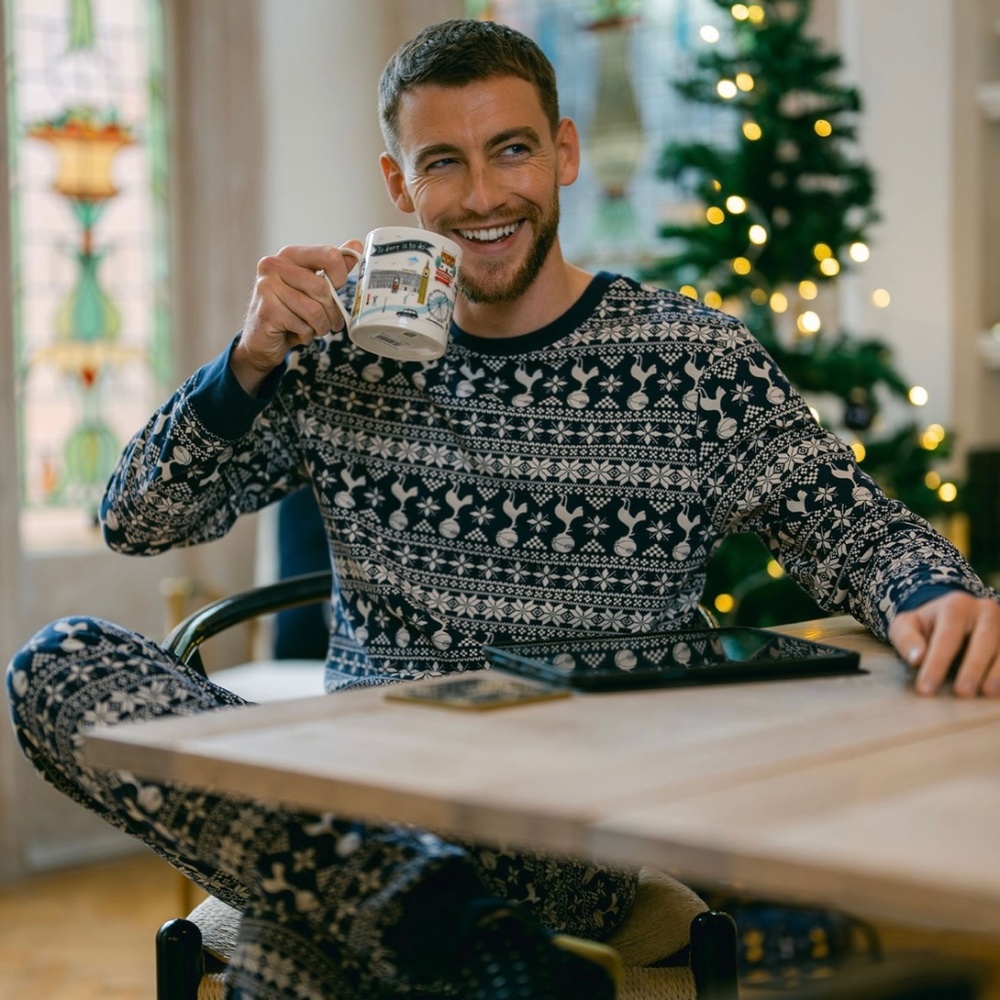 Tottenham Hotspurs Adults Fairisle Pajama Set Size Large